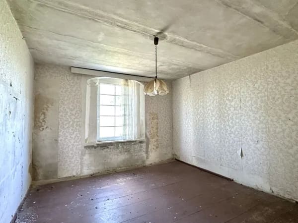 Immobilie in Arzberg - Dachgeschosswohnung in Arzberg Ideal für Tierliebhaber - Bild 3