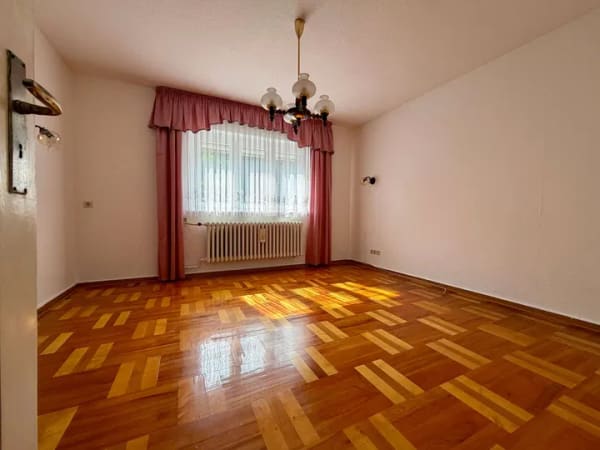 Immobilie in Sonneberg - Ein gemütliches Zuhause! Ein - bis Zweifamilienhaus - Heizung 2017 neu! - Bild 2