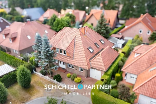 Immobilie in Haselünne - Eltern | Großzügiges Einfamilienhaus mit Garten und Garage in Top-Lage - Bild 0