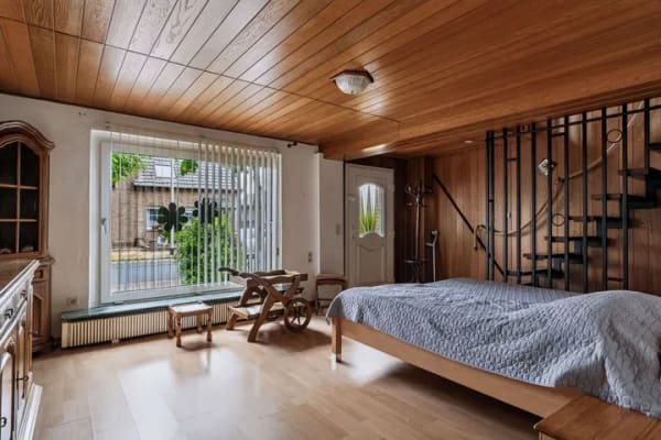 Immobilie in Emmerich am Rhein - Kleines Reihenmittelhaus mit großzügigem Wohnbereich und gemütlichem Außenbereich - Bild 2