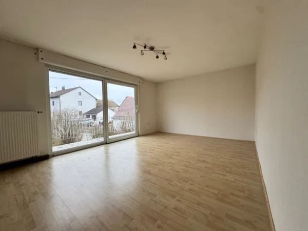Immobilie in Gessertshausen - Provisionsfrei: Freistehendes Haus mit großem Grundstück in ruhiger Lage - Bild 2