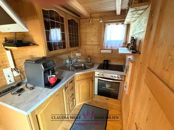 Immobilie in Feuchtwangen - *** RAUS AUS DEM ALLTAG - Wunderschönes Wochenendhaus bei Feuchtwangen, nicht weit vom Bade- und Angelweiher *** - Bild 1