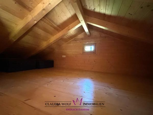 Immobilie in Feuchtwangen - *** RAUS AUS DEM ALLTAG - Wunderschönes Wochenendhaus bei Feuchtwangen, nicht weit vom Bade- und Angelweiher *** - Bild 2