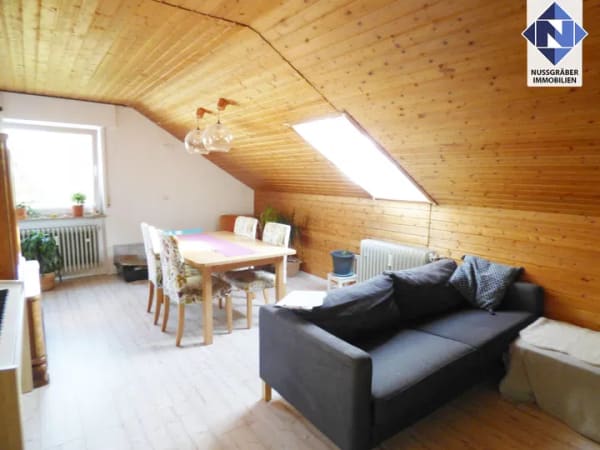 Immobilie in Hochdorf - Gemütliche 3,5-Zimmer-Wohnung im Dachgeschoss mit Hobbyraum und Stellplatz - Bild 0