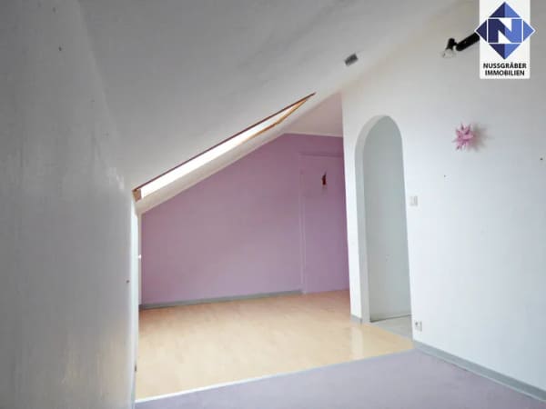 Immobilie in Hochdorf - Gemütliche 3,5-Zimmer-Wohnung im Dachgeschoss mit Hobbyraum und Stellplatz - Bild 3