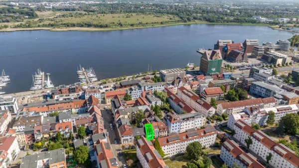 Immobilie in Rostock - Charmante Altbauperle in Rostock's nördlicher Altstadt - Leben zwischen Stadthafen und Neuer Markt - Bild 1
