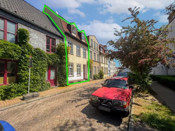 Immobilie in Rostock - Charmante Altbauperle in Rostock's nördlicher Altstadt - Leben zwischen Stadthafen und Neuer Markt - Bild 2