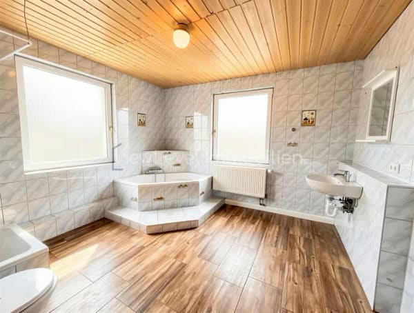 Immobilie in Laichingen - MFH-Grundstücksfläche 850 m² - Bild 1