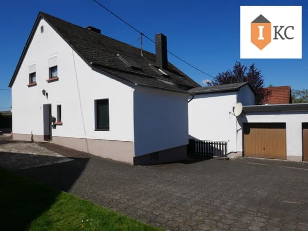 Immobilie in Waldweiler - Großzügiges, gepflegtes und renoviertes Ein- Zweifamilienhaus mit großem Grundstück - Einziehen - Wohlfühlen !! - Bild 1