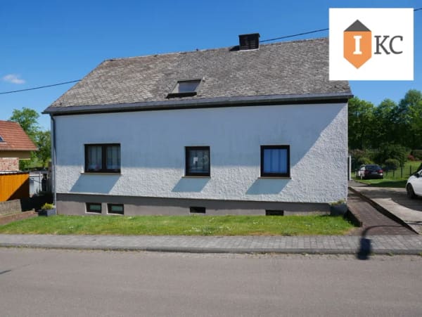 Immobilie in Waldweiler - Großzügiges, gepflegtes und renoviertes Ein- Zweifamilienhaus mit großem Grundstück - Einziehen - Wohlfühlen !! - Bild 3