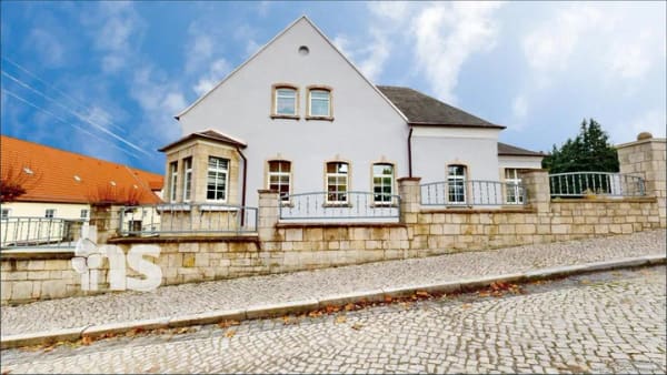 Immobilie in Mücheln (Geiseltal) - PROVISIONSFREI: Traumhaftes Einfamilienhaus in Mücheln, 303 m², 1.857 m² Grundstück, 6 Garagen - Bild 0