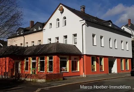 Immobilie in Klingenthal - 10,49% Rendite - Wohn- und Geschäftshaus in Klingenthal im Erzgebirge/Vogtland - Bild 1