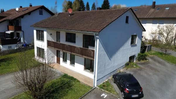 Immobilie in Passau - Einfamilienhaus mit Garage und Stellplatz in Schalding l.d.D. bei Passau - Bild 1