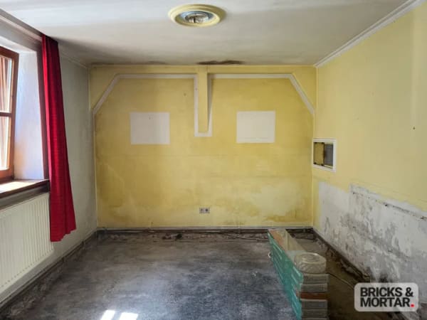 Immobilie in Buttenwiesen - Renovierungsbedürftige Doppelhaushälfte in Buttenwiesen ideal für Handwerker - Bild 1