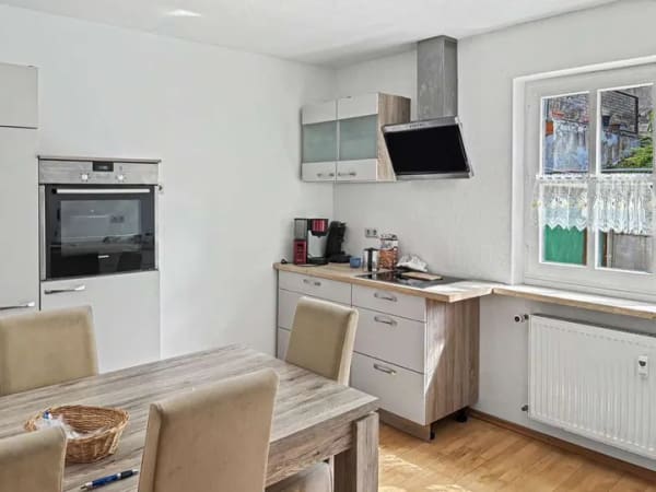 Immobilie in Creußen - Ansprechendes, teilvermietetes 3-Familienhaus im Ensembleschutz im Stadtkern von Creußen - Bild 4