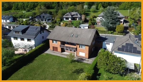 Immobilie in Romrod - PLATZ UND RUHE FÜR IHRE GROSSE FAMILIE!
KEINE KÄUFERPROVISION! - Bild 3