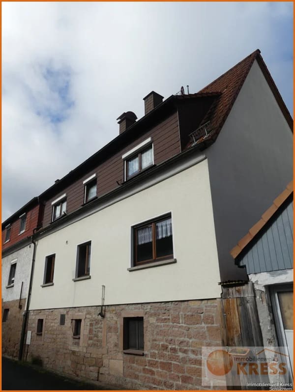 Immobilie in Jossgrund - Wohnhaus mit diversen Nebengebäuden in Jossgrund-Pfaffenhausen in direkter Ortslage - Bild 1