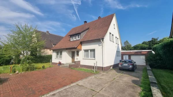 Immobilie in Rietberg - Handwerker aufgepasst – Großzügiges Familienhaus mit viel Potenzial auf ca. 971 m² Grundstück! - Bild 2