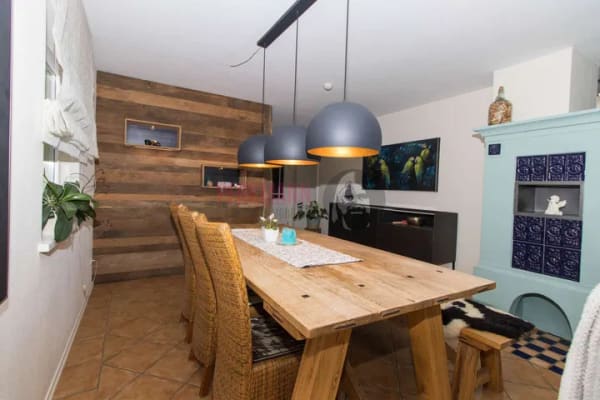 Immobilie in Neubeuern - Wohnjuwel: Einzigartiges Familienidyll mit Bergblick und exklusiver Ausstattung - Bild 3