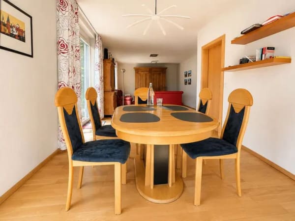Immobilie in Kirrweiler - Helle, familienfreundliche Doppelhaushälfte in Südlage mit Garten und Terrasse - Bild 0