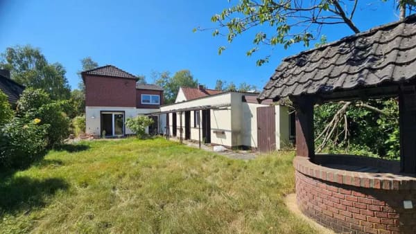Immobilie in Oldenburg - Ihr Zuhause, Ihre Ideen, Ihr Projekt -
Freistehendes Einfamilienhaus in bester Lage zur Sanierung - Bild 0