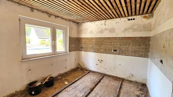 Immobilie in Oldenburg - Ihr Zuhause, Ihre Ideen, Ihr Projekt -
Freistehendes Einfamilienhaus in bester Lage zur Sanierung - Bild 3