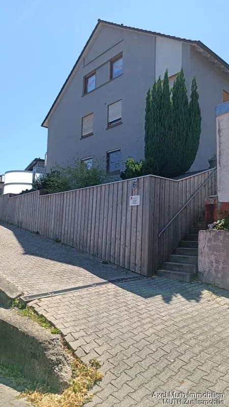 Immobilie in Gemmingen - Sofort frei!!! 
Großzügig, modern. 
Wohnkomfort für zwei - Bild 2