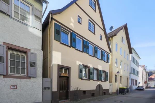 Immobilie in Neuenbürg - Wohnen mit Geschichte: Denkmalgeschütztes Zweifamilienhaus - Bild 1
