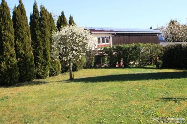 Immobilie in Gemmingen - OpenHouse 21.07 von16:00h-16:45h
Kommen Sie einfach vorbei!
Hier ist Platz für die Rasselbande - wo Kinderlachen Zuhause ist! - Bild 4