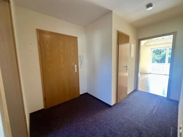 Immobilie in Krumbach (Schwaben) - Sofort verfügbar: 2,5-Zimmerwohnung in ruhiger, zentraler Lage mit Grünblick - Bild 4