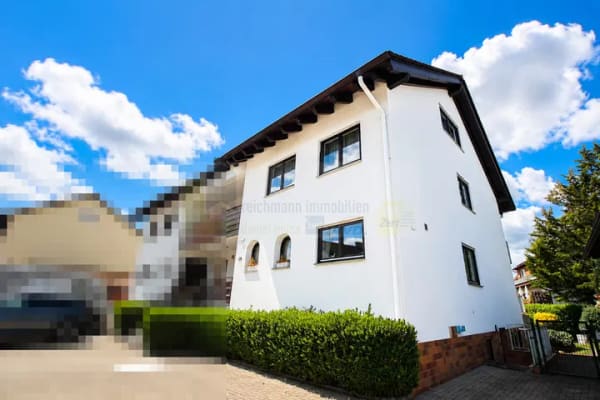 Immobilie in Reute - Gepflegtes Reihenendhaus in kleiner WEG-Anlage mit ansprechendem Garten, Terrasse, Balkon, Dachstudio und sep. ELW in Reute bei Freiburg-Emmendingen - Bild 2