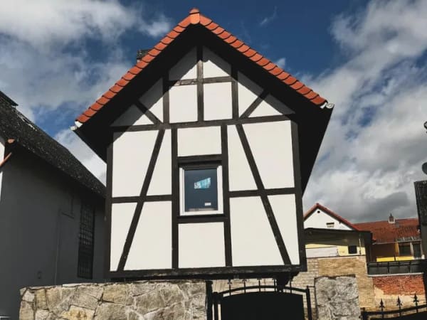 Immobilie in Lahnau - Kernsaniertes und gehobenes Einfamilienhaus mit und Luxus Küche und Bäder - ein Traum ! - Bild 3