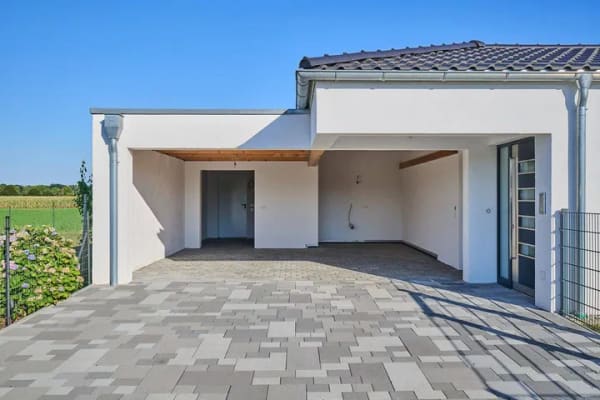 Immobilie in Mötzing - MODERNES WOHNEN AUF EINER EBENE - BUNGALOW IN SCHÖNACH - Bild 2