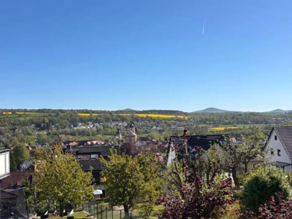 Immobilie in Burghaun - Viel Platz, herrlicher Ausblick und Natur vor der Tür – Zuhause in Burghaun - Bild 2