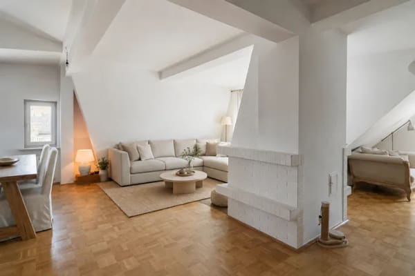 Immobilie in Kronprinzenkoog - Tradition trifft Wohnkomfort – Reetdachhaus auf großzügigem Grundstück! Ihr neues Zuhause im Grünen - Bild 2
