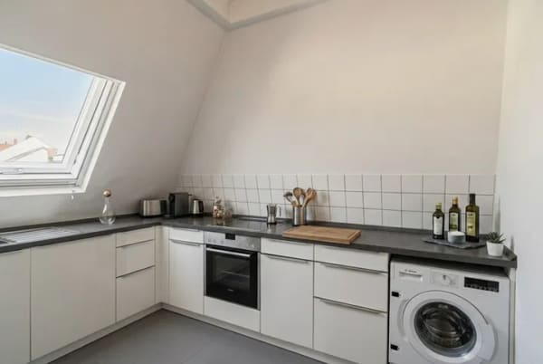 Immobilie in Kronprinzenkoog - Tradition trifft Wohnkomfort – Reetdachhaus auf großzügigem Grundstück! Ihr neues Zuhause im Grünen - Bild 4