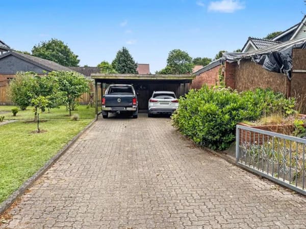 Immobilie in Fockbek - Charmanter Bungalow mit großzügigem Grundstück und vielseitigem Raumangebot in Fockbek - Bild 1