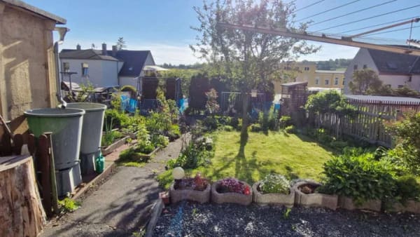Immobilie in Netzschkau - großzügiges 1- / 2-Familienhaus mit sonnigem Grundstück - Bild 1