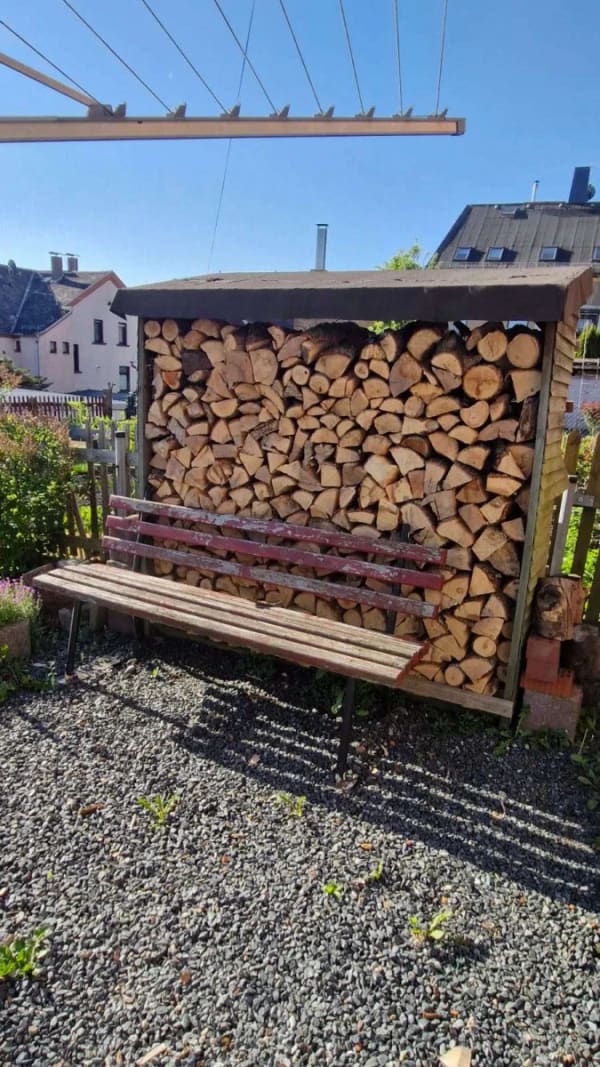 Immobilie in Netzschkau - großzügiges 1- / 2-Familienhaus mit sonnigem Grundstück - Bild 2