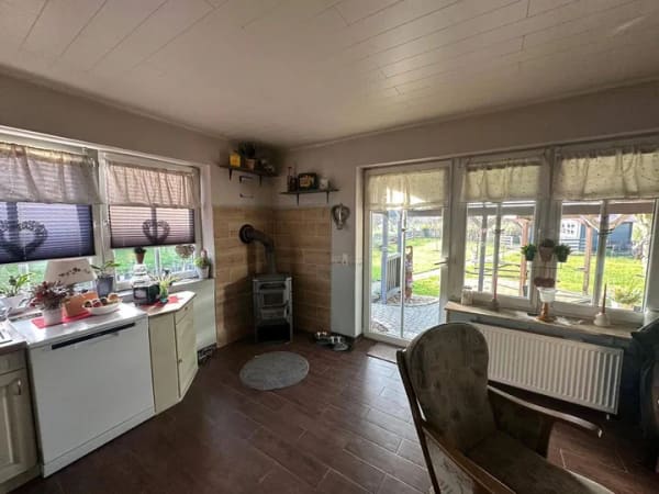 Immobilie in Leezdorf - Idyllisches Einfamilienhaus in ländlicher Lage in Leezdorf mit einem 10.000 m² großen Grundstück - Bild 2
