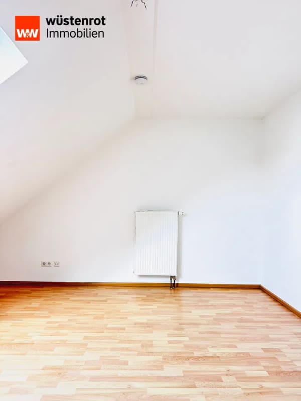 Immobilie in Karlsdorf-Neuthard - Neuwertiges Reihenmittelhaus in top Lage ! - Bild 3