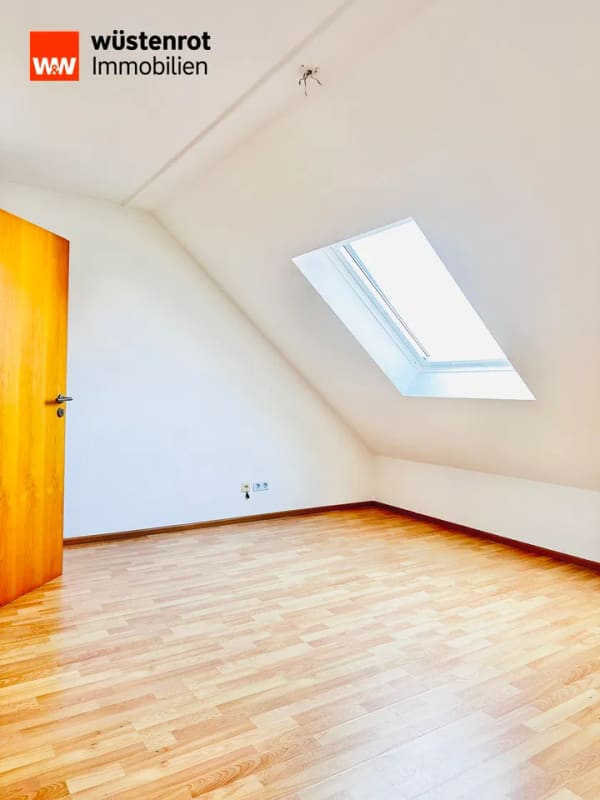 Immobilie in Karlsdorf-Neuthard - Neuwertiges Reihenmittelhaus in top Lage ! - Bild 4