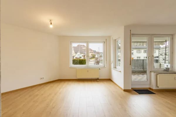 Immobilie in Nufringen - Erdgeschosswohnung mit Terrasse, TG-Stellplatz und EBK - Bild 0