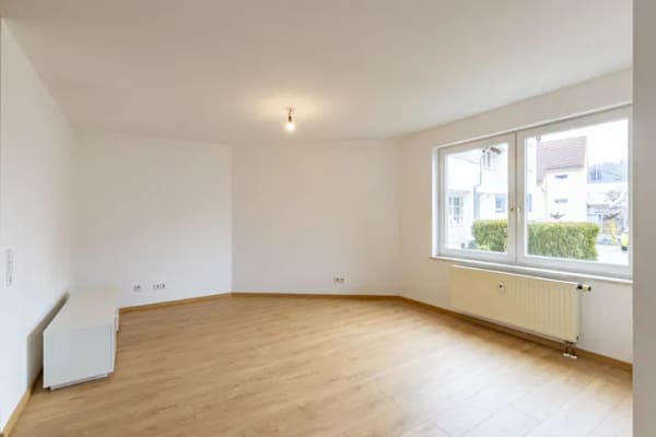 Immobilie in Nufringen - Erdgeschosswohnung mit Terrasse, TG-Stellplatz und EBK - Bild 2