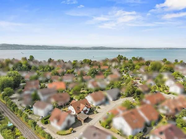 Immobilie in Langenargen - Zwei Ebenen, viele Möglichkeiten - seenah gelegene 2+1-Zimmer-Wohnung mit eigenem Garten - Bild 1