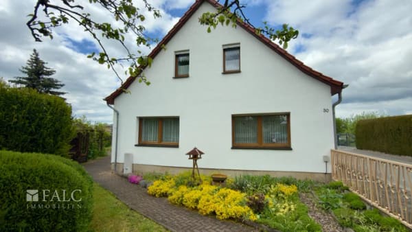Immobilie in Andisleben - Familienfreundliches Handwerkerhaus mit Potenzial nahe Erfurt - Bild 1