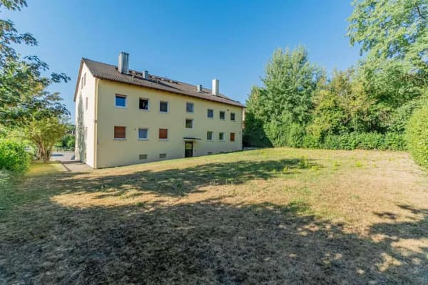 Immobilie in Ebersberg - Gepflegte 2-Zimmer-Dachgeschosswohnung mit Potenzial - KAUF GEGEN GEBOT - - Bild 3