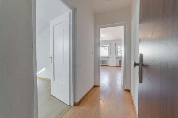 Immobilie in Ebersberg - Gepflegte 2-Zimmer-Dachgeschosswohnung mit Potenzial - KAUF GEGEN GEBOT - - Bild 4