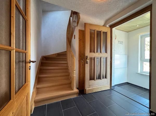 Immobilie in Zell im Fichtelgebirge - RESERVIERT !!! Solides, modernisiertes Einfamilienhaus in bevorzugter Wohnlage von Zell - Bild 3