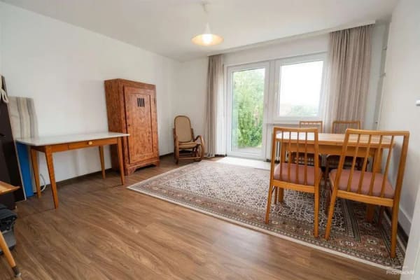 Immobilie in Erkenbrechtsweiler - Ideal für 2 Familien – Großzügiges 1-2-Familienhaus mit großem Garten in ruhiger Lage - Bild 1